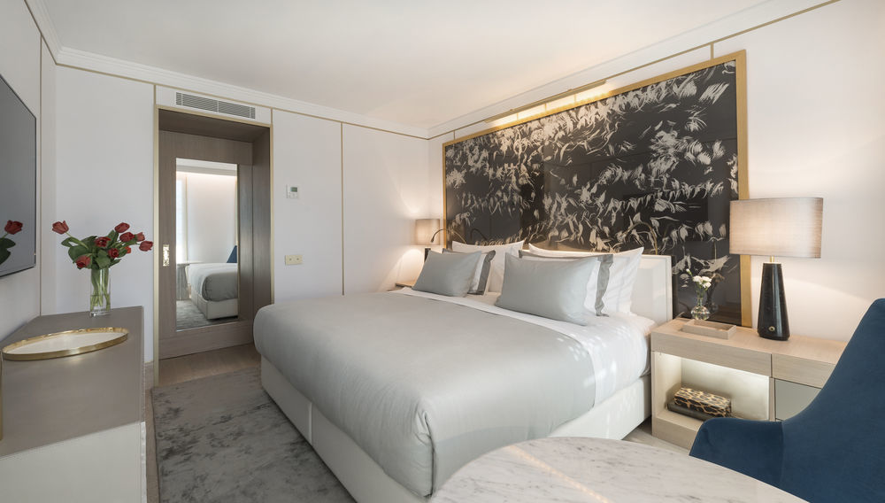 巴塞罗那第一gl酒店 外观 照片 A bedroom at the hotel